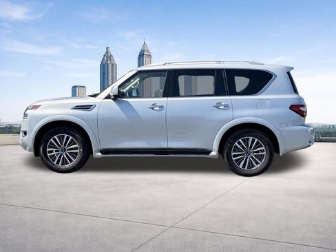 Used 2024 Nissan Armada SL RWD image 2
