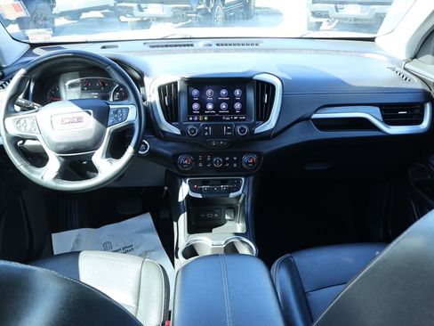 Used 2024 GMC Terrain SLT image 7