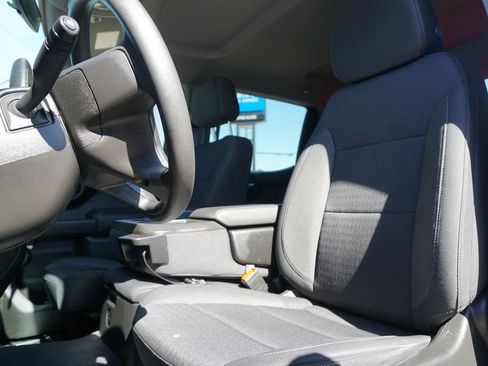 Used 2023 Chevrolet Silverado 1500 Custom image 17