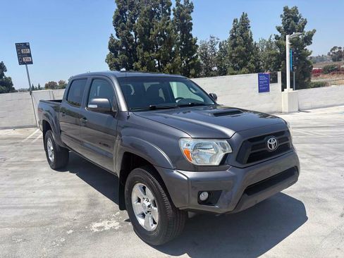 Used 2014 Toyota Tacoma PreRunner w/ TRD Sport Package RWD image 35