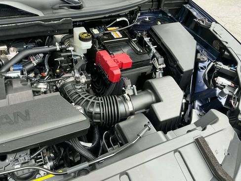 New 2026 Nissan Rogue Platinum AWD/4WD image 21