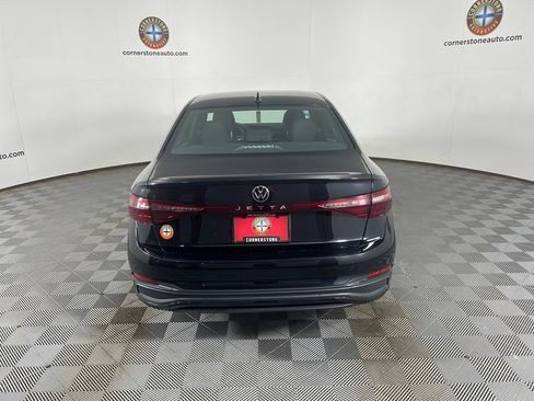 Used 2025 Volkswagen Jetta Sport FWD image 16