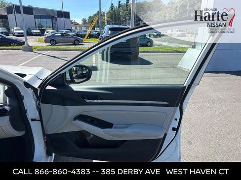 Certified 2024 Nissan Altima 2.5 SL AWD/4WD image 30