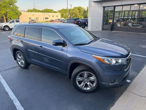 Used 2015 Toyota Highlander Limited AWD/4WD image 4