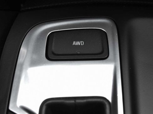 Used 2021 Chevrolet Equinox LS AWD/4WD image 21