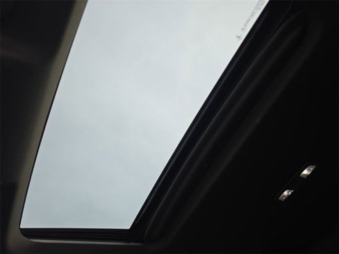 Used 2021 GMC Sierra 3500 Denali w/ Denali Ultimate Package image 31