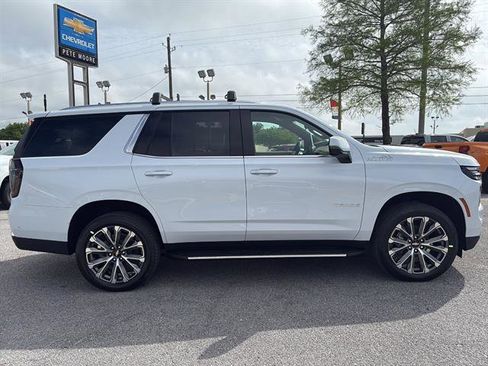 New 2026 Chevrolet Tahoe High Country w/ Sun And Tow Package AWD/4WD image 8