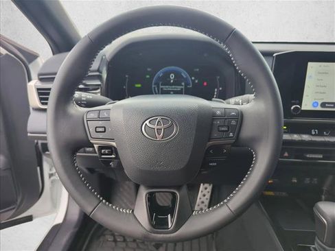 Certified 2025 Toyota Camry SE image 11