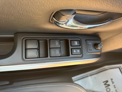Used 2021 Nissan Titan SV w/ Accessory Utility Package RWD image 22