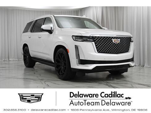 Used 2022 Cadillac Escalade Premium Luxury w/ Performance Package image 1