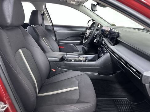Used 2025 Hyundai Sonata SEL FWD image 29