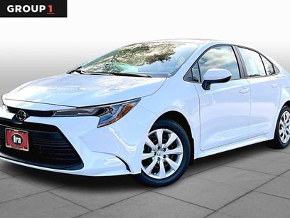 New 2025 Toyota Corolla LE