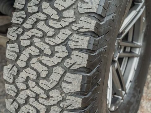 Used 2018 Ford F150 Raptor w/ Equipment Group 802A Luxury image 16