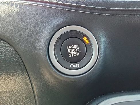 Used 2022 Dodge Challenger R/T Scat Pack RWD image 28
