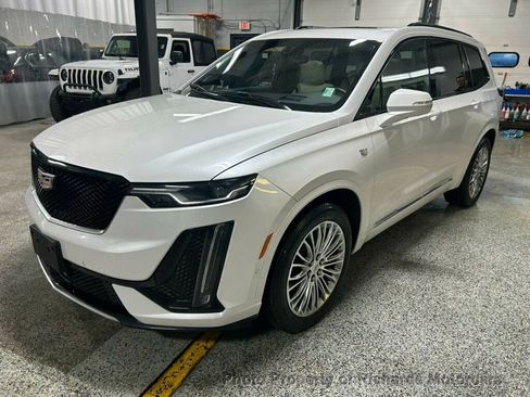Used 2020 Cadillac XT6 Sport image 7