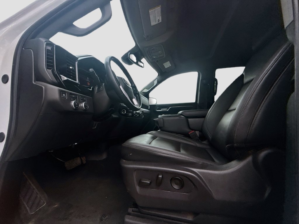Used 2025 GMC Sierra 1500 SLT AWD/4WD image 23