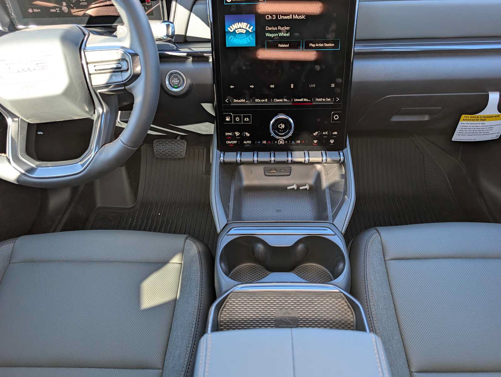New 2027 GMC Terrain AT4 w/ LPO, Floor Liner Package AWD/4WD image 13