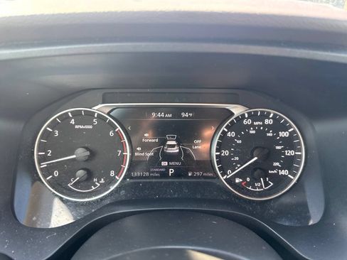 Used 2023 Nissan Rogue S FWD image 22
