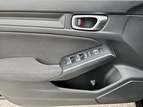 Used 2023 Honda Civic Sport image 12