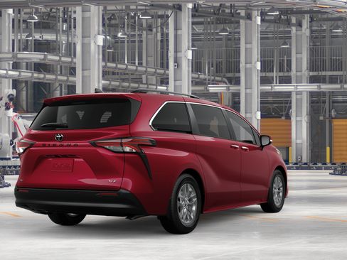 New 2026 Toyota Sienna XLE FWD image 11