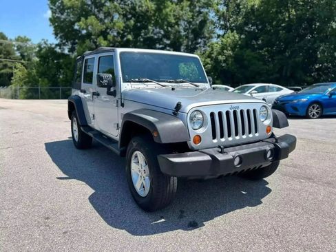 Used 2007 Jeep Wrangler Unlimited Sahara image 4