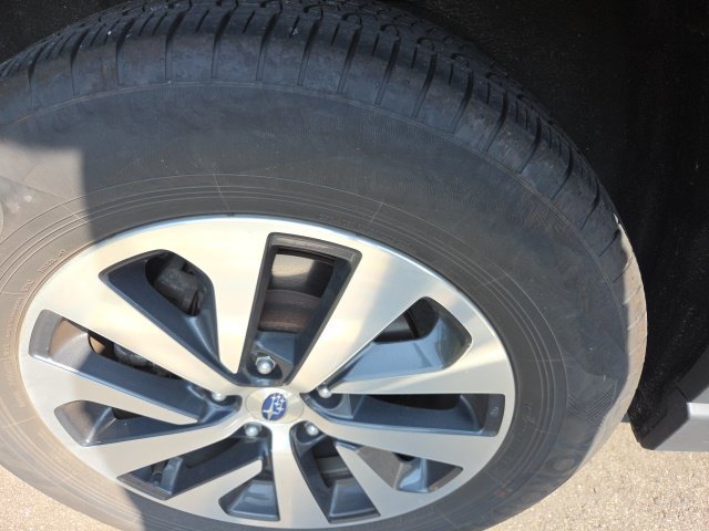 Used 2024 Subaru Outback Premium AWD/4WD image 15
