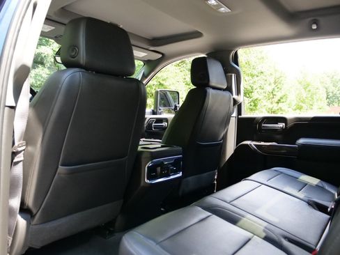 Used 2022 Chevrolet Silverado 2500 LTZ w/ LTZ Plus Package AWD/4WD image 36