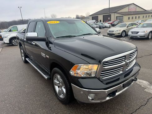 Used 2017 RAM 1500 Big Horn AWD/4WD image 3