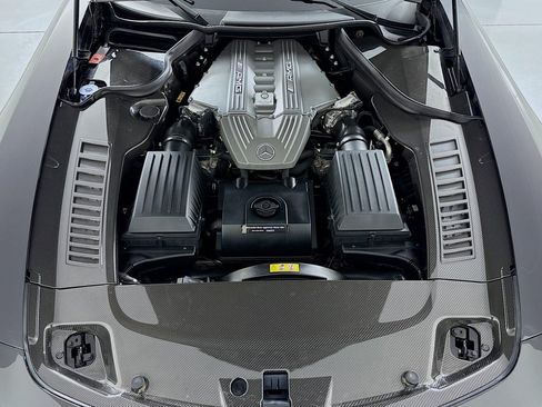 Used 2014 Mercedes-Benz SLS AMG GT Coupe image 13