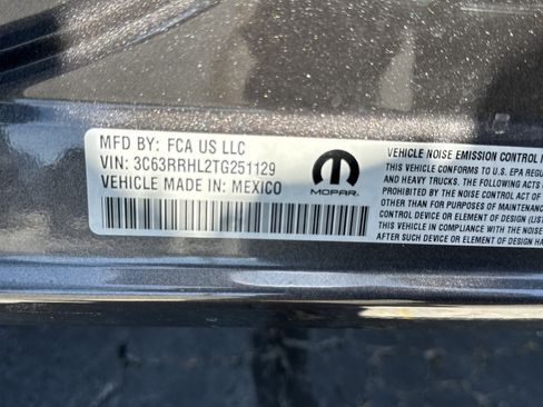 New 2026 RAM 3500 Big Horn AWD/4WD image 36