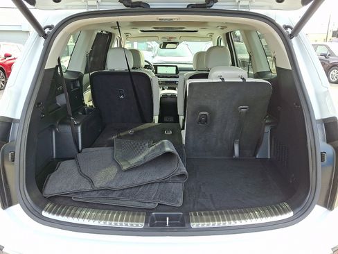 Used 2024 Kia Telluride SX w/ Towing Package image 34