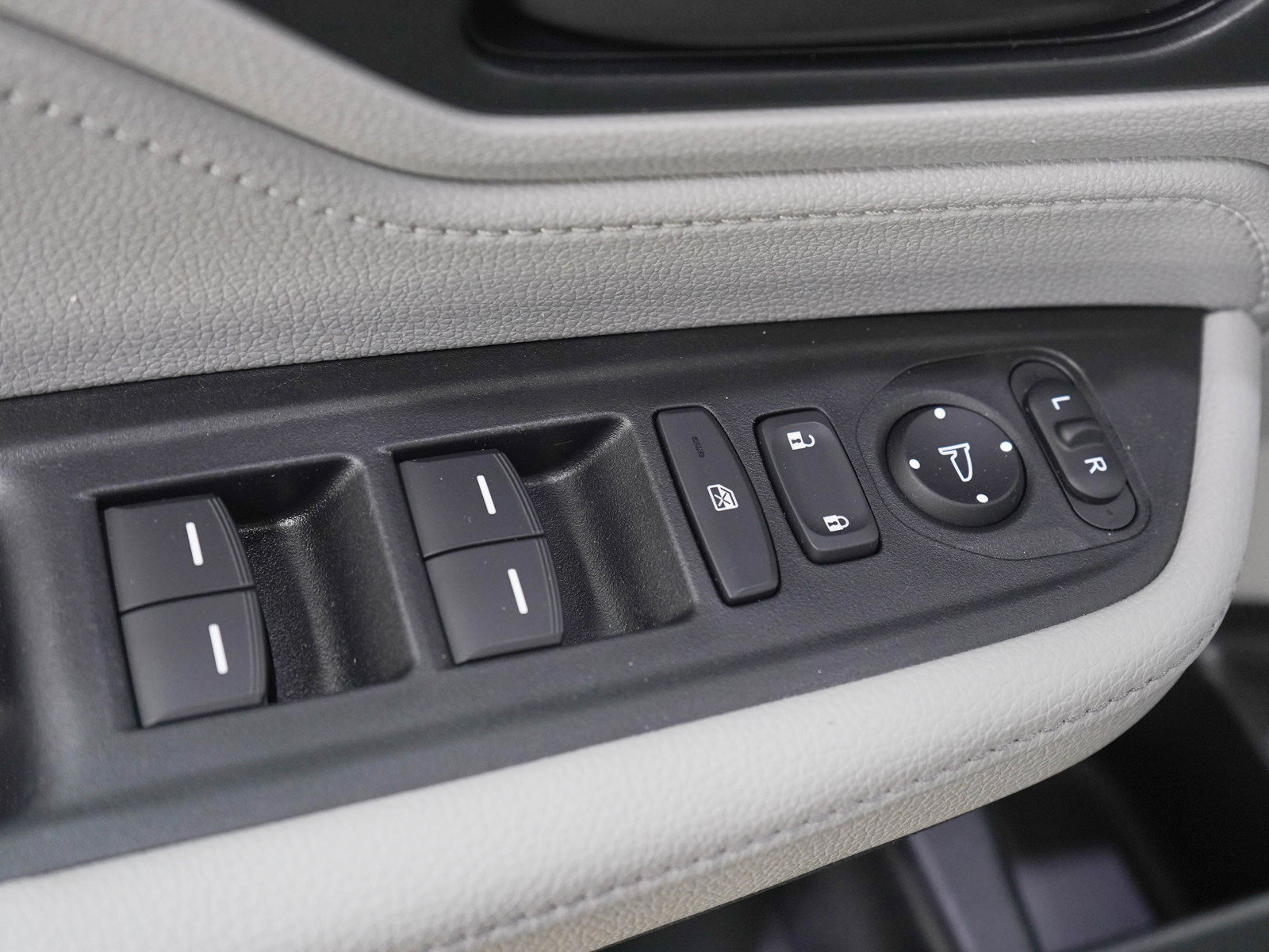 Used 2024 Honda Odyssey EX-L image 21