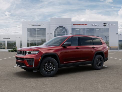 New 2026 Jeep Grand Cherokee L 4WD image 2