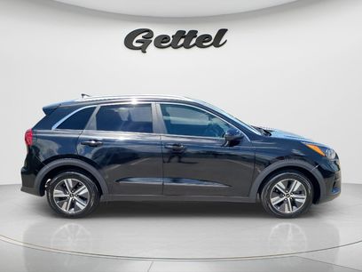 Used 2022 Kia Niro LXS