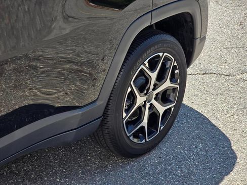 Used 2025 Jeep Compass Limited AWD/4WD image 19