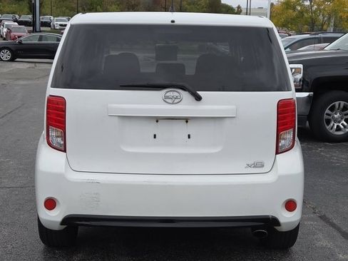 Used 2014 Scion xB image 8