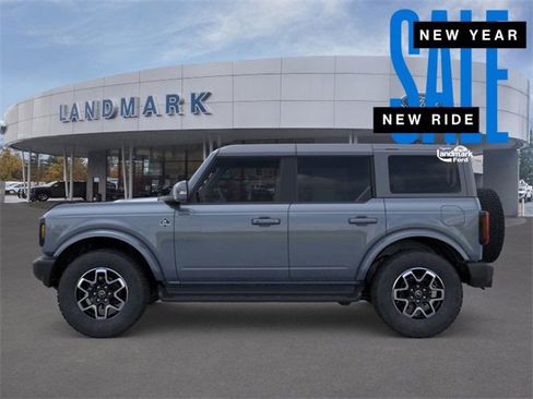 New 2025 Ford Bronco Outer Banks image 3