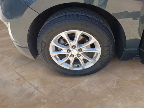 Used 2018 Chevrolet Equinox LT image 23