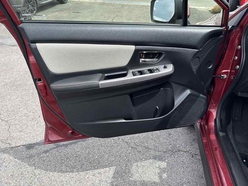 Used 2016 Subaru Crosstrek 2.0i Premium w/ Moonroof Package AWD/4WD image 11