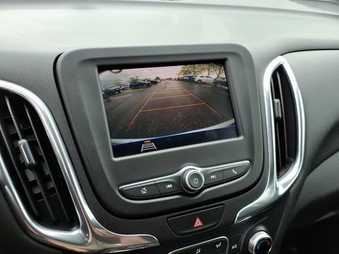 Used 2020 Chevrolet Equinox LT FWD image 16