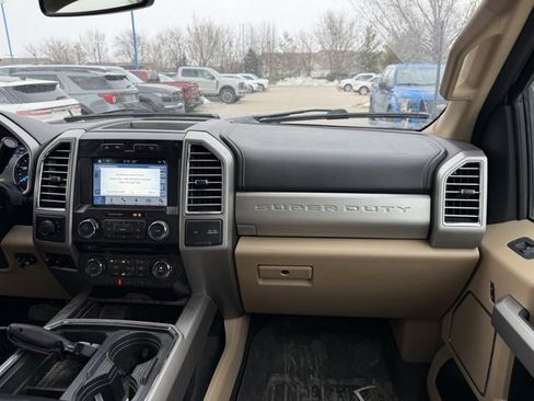 Used 2017 Ford F250 Lariat w/ Lariat Value Package image 12