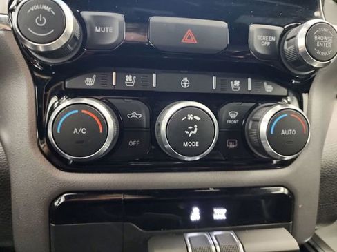 Used 2024 RAM 1500 Laramie image 17