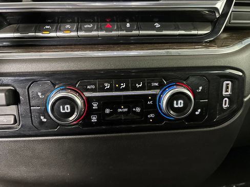 Used 2023 GMC Sierra 1500 SLE AWD/4WD image 15