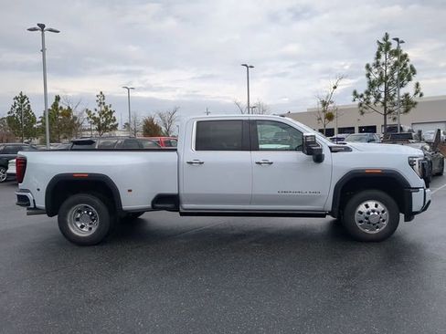 New 2026 GMC Sierra 3500 Denali Ultimate image 4