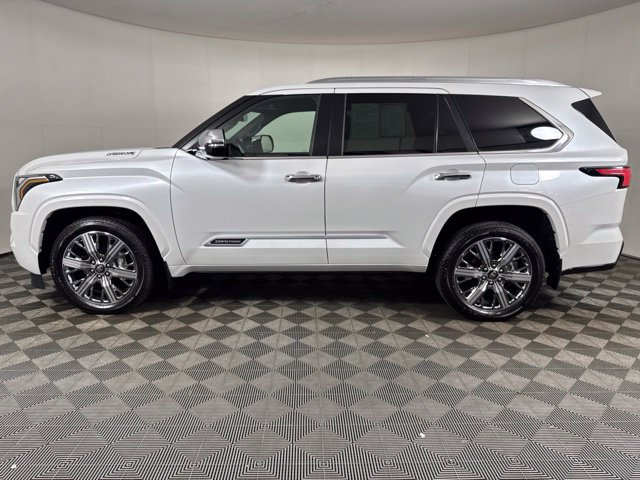 Used 2026 Toyota Sequoia Capstone AWD/4WD image 7