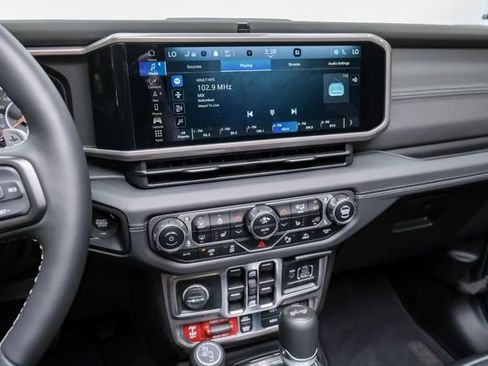 Used 2024 Jeep Wrangler Unlimited Rubicon 392 image 75