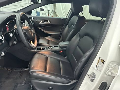 Certified 2020 Mercedes-Benz GLA 250 image 21