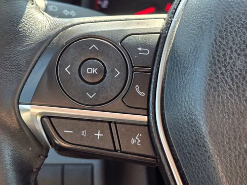 Used 2019 Toyota Camry XSE FWD image 31