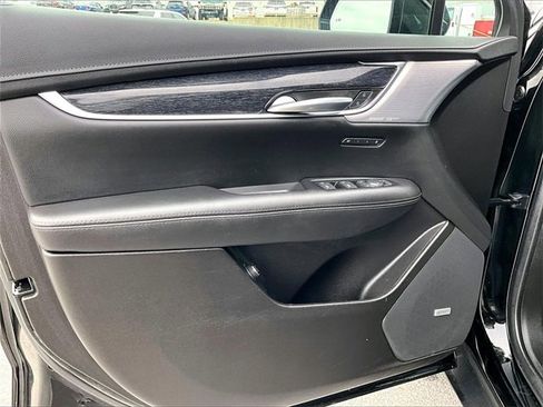 Used 2023 Cadillac XT5 Premium Luxury image 9
