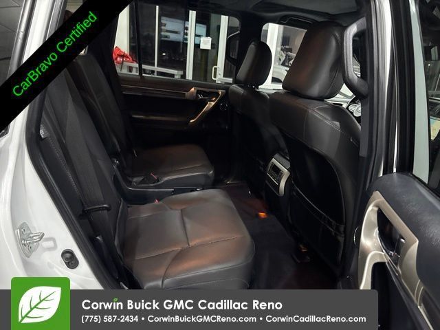 Used 2021 Lexus GX 460 Premium w/ Accessory Package AWD/4WD image 19